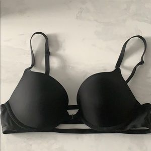 Victoria’s Secret Bra (cage back)